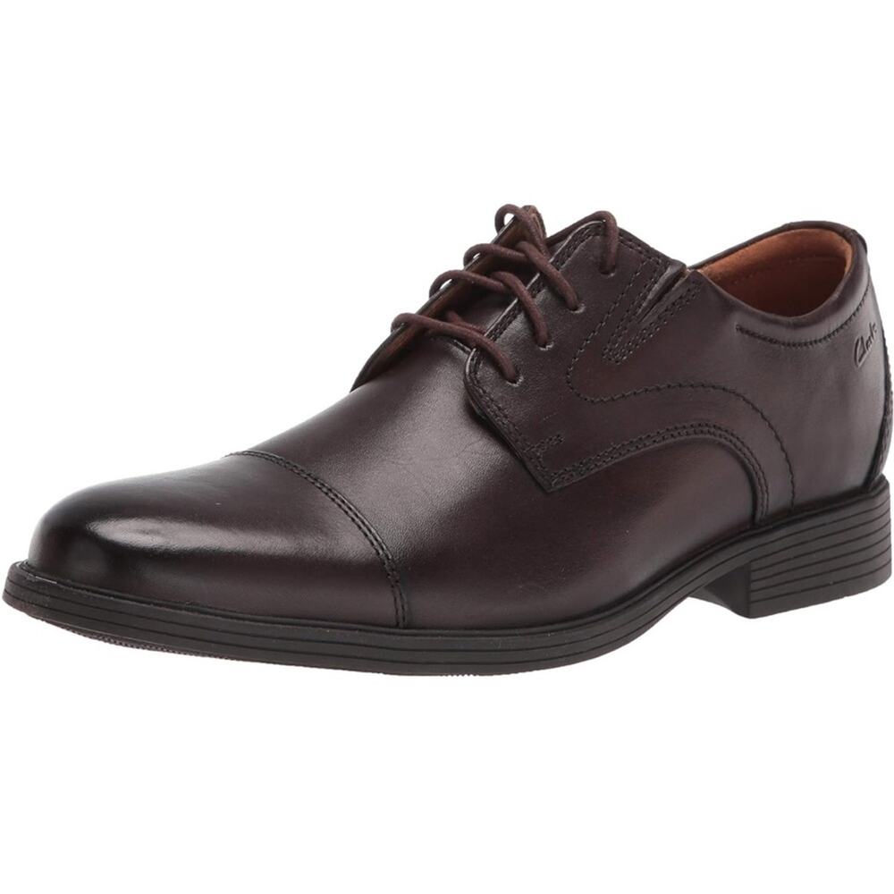 Classy Clarks Men's Brown 9.5 Leather Oxfords Formal